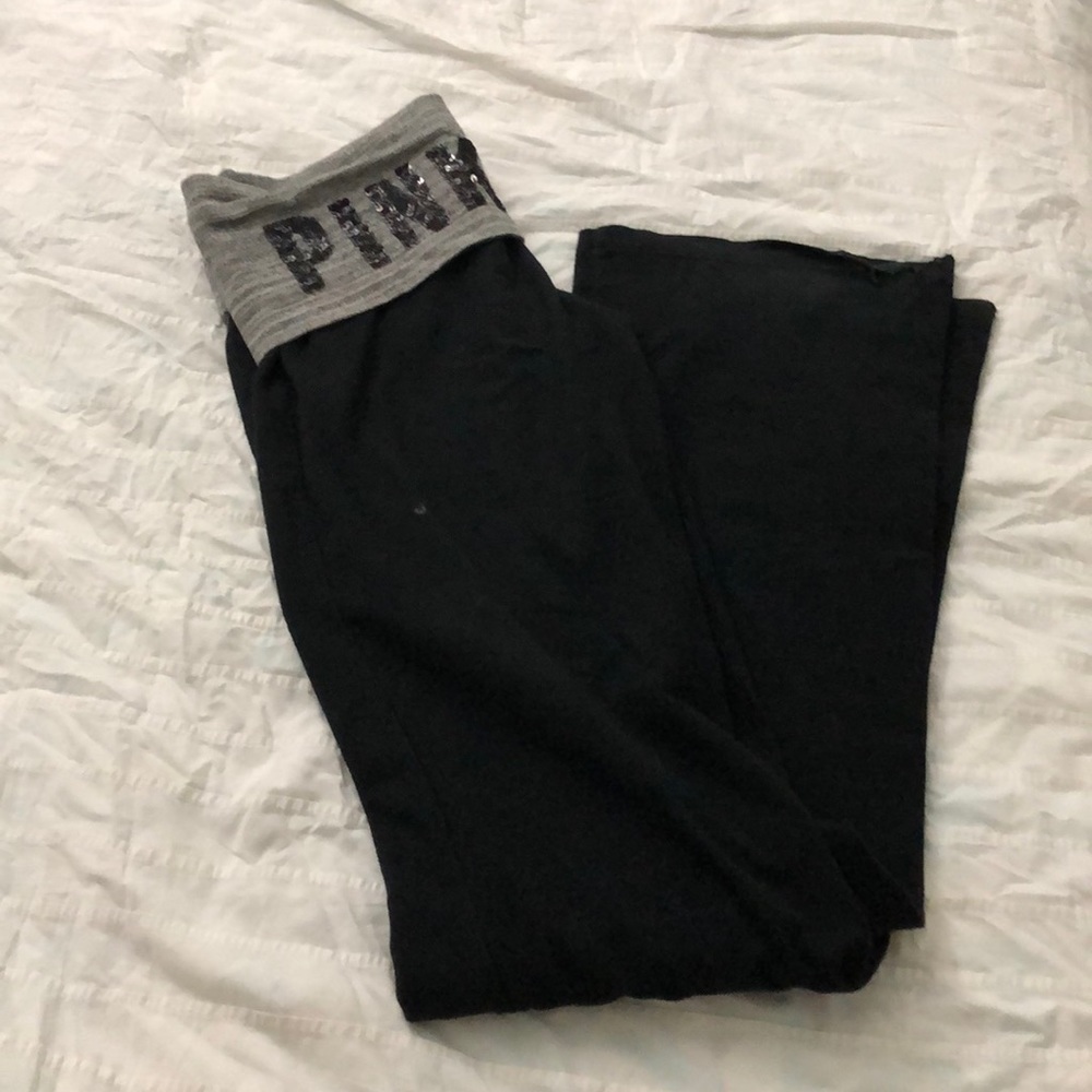 Victoria’s Secret pink yoga pants